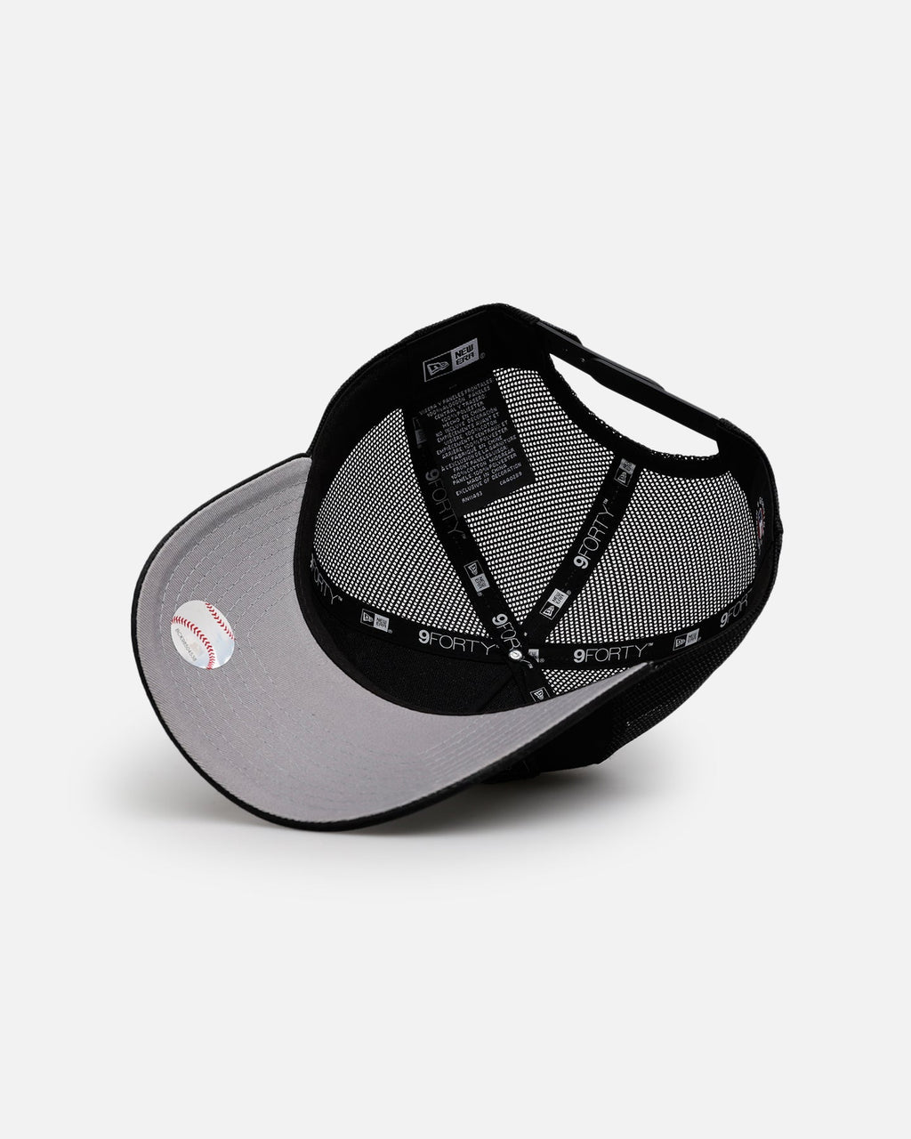 New Era Boston Red Sox 'Distressed' 9FORTY A-Frame Trucker Snapback Black/White
