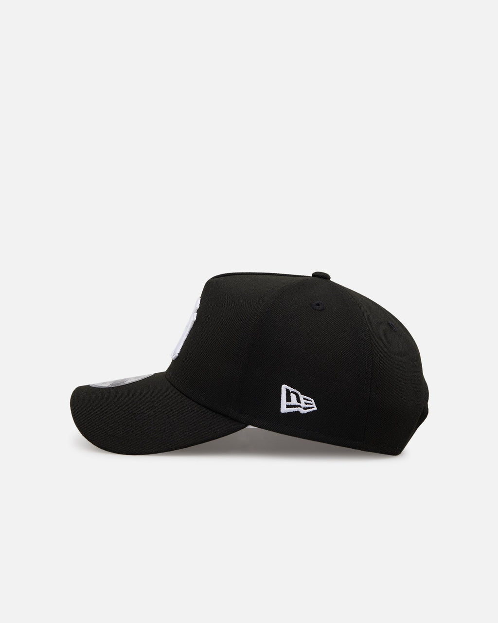 New Era New York Yankees 'Easy Black and White' 9FORTY A-Frame Snapback Black/White